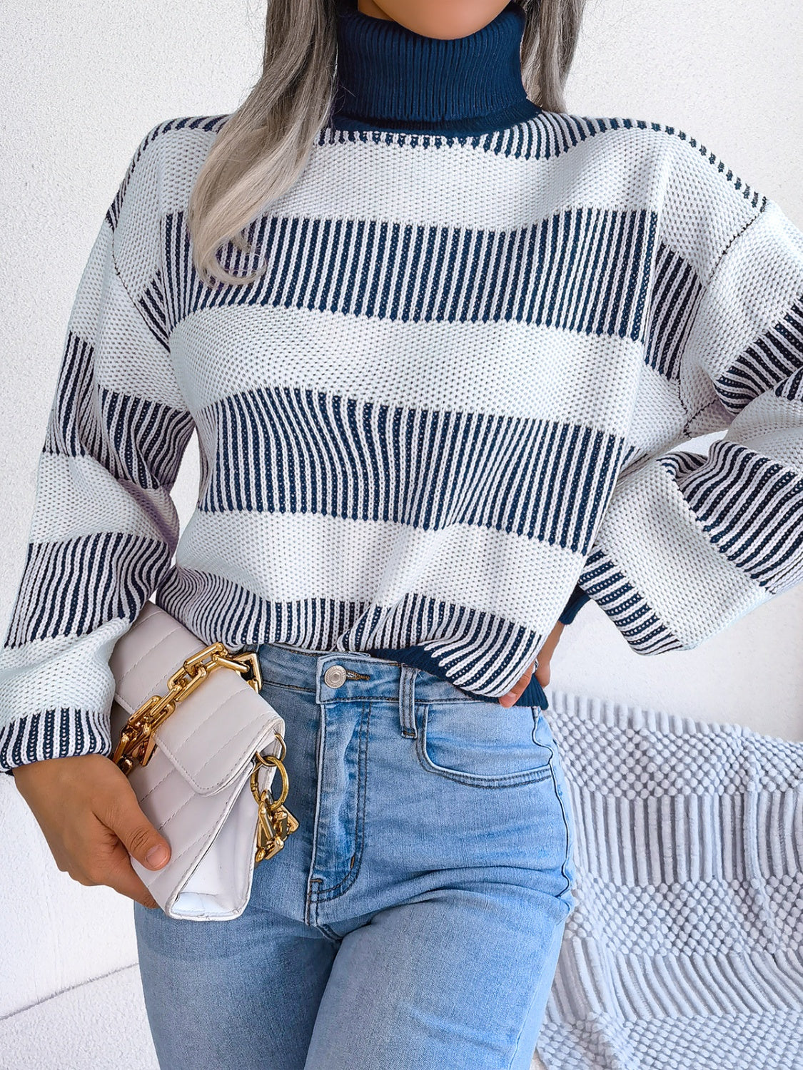 LB | Modny i minimalistyczny sweter