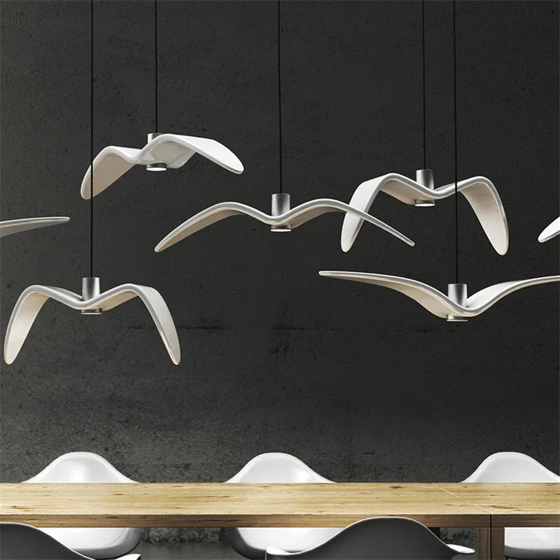 BeakBrilliance - Designové světlo pro ptáky