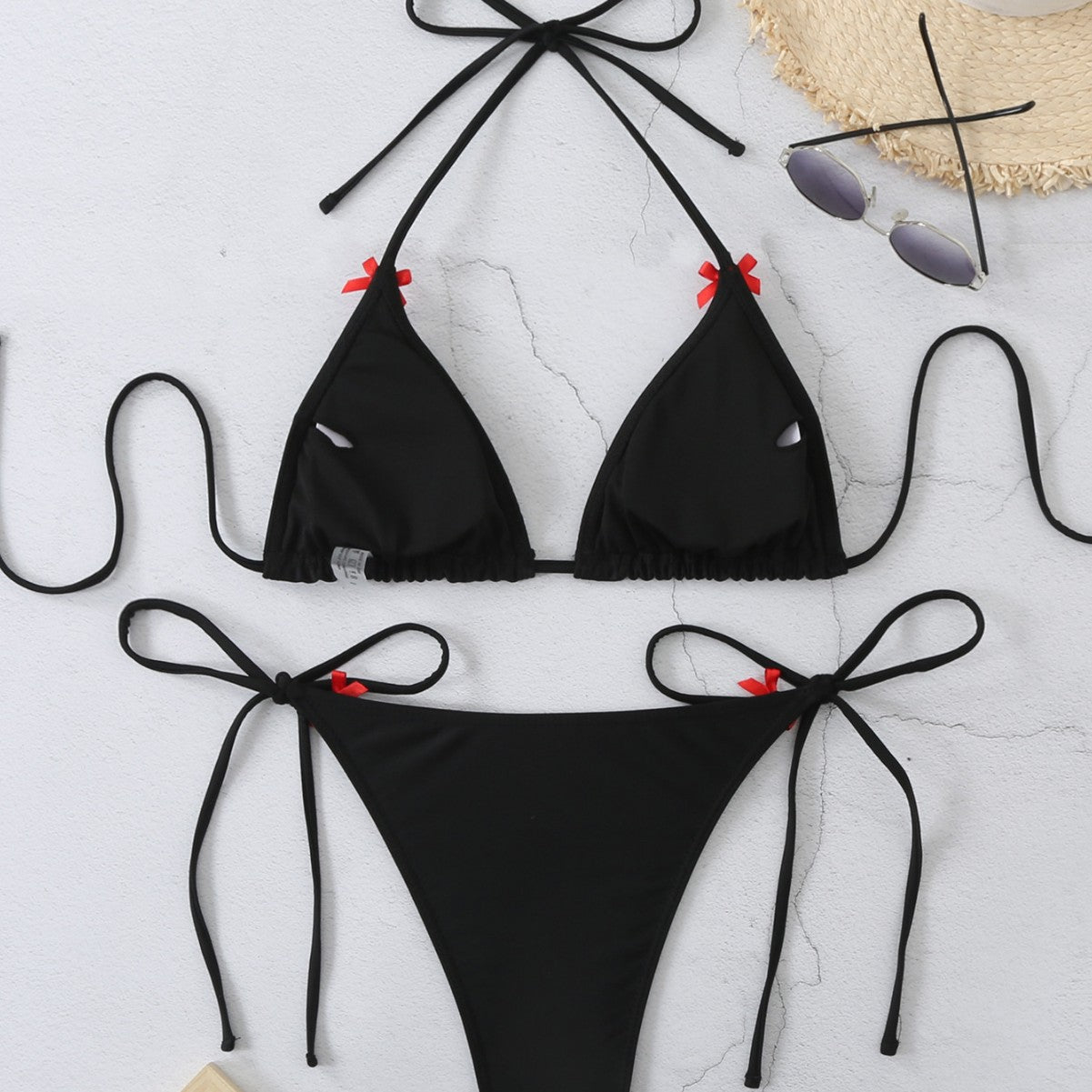 Żywy i wyjątkowy Bikini