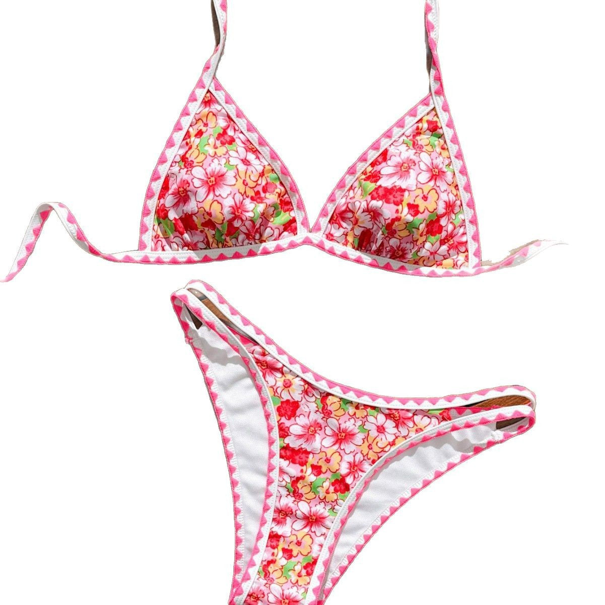 Pociągający i wyrafinowany Bikini