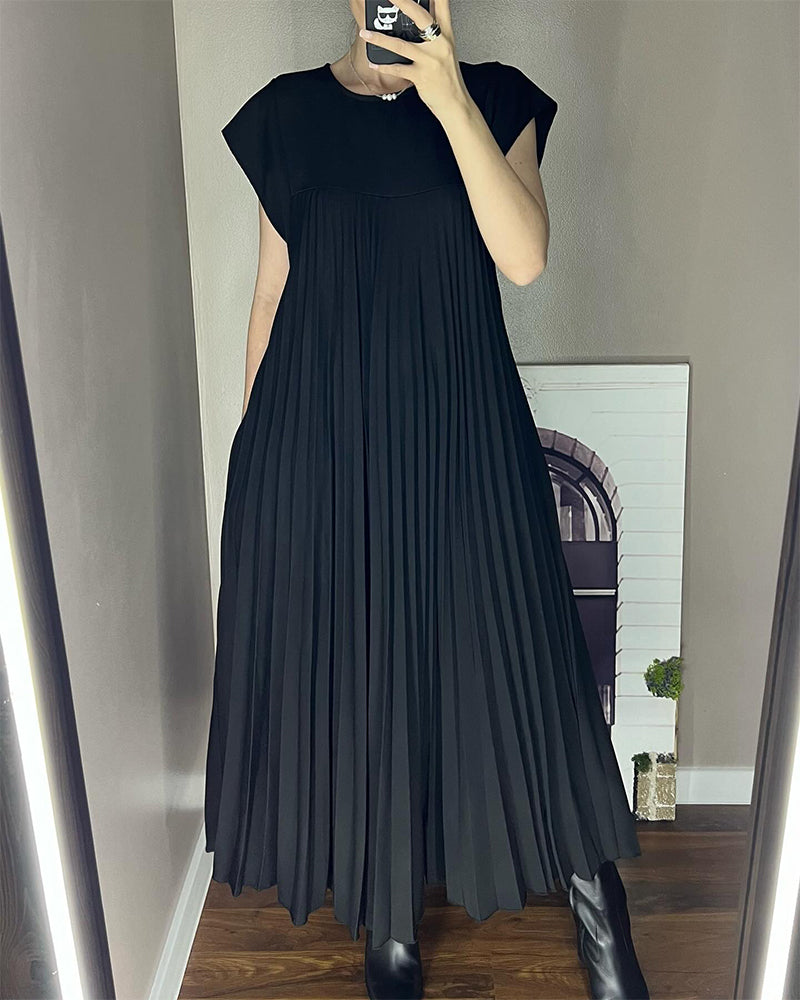 LB | Elegancka plisowana sukienka maxi