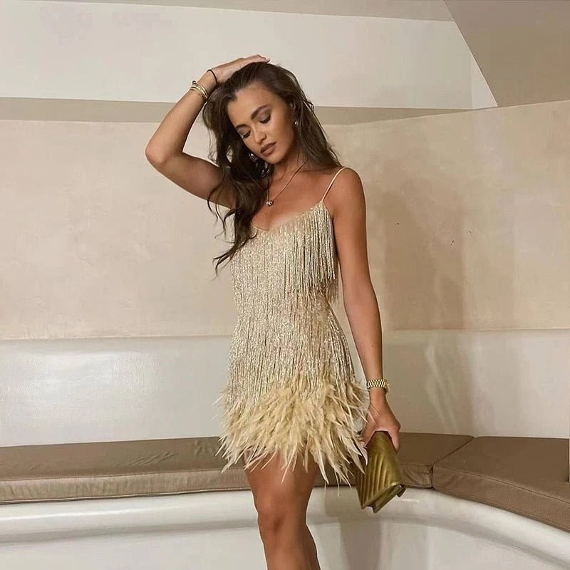 LB | elegancka sukienka mini na wieczorne okazje