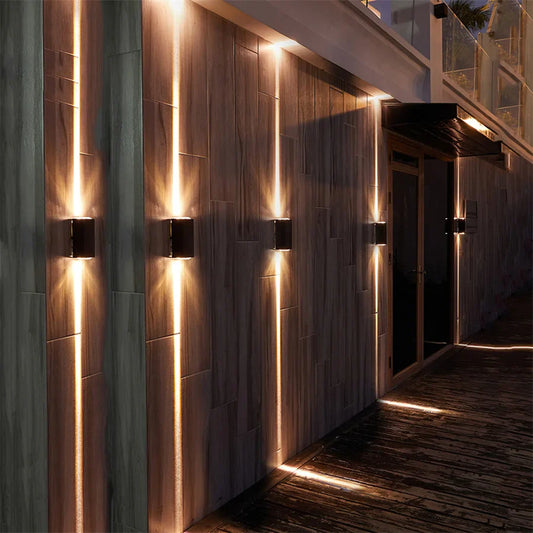 AquaPulse - Vodotěsná bodová LED lampa