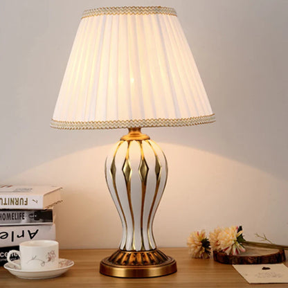 AmericanaGlow - Starožitná stolní lampa