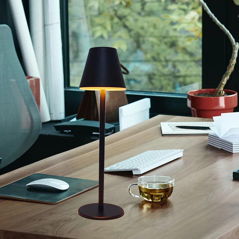 EcoGlow - Dobíjecí stolní lampa