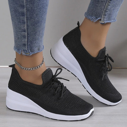 LB | ODDYCHAJĄCE SNEAKERSY DAMSKIE WYKONANE Z SIATECZKI