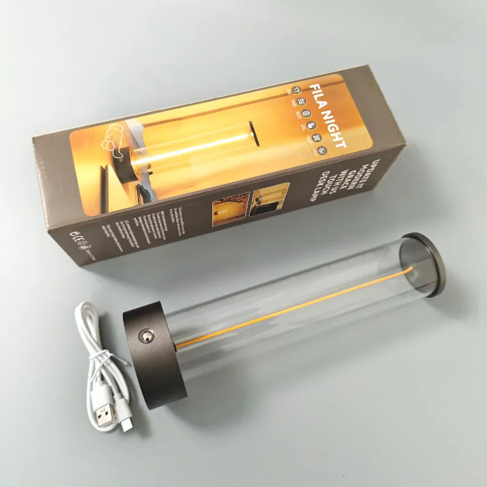 BasicShine - Minimalistická stolní lampa