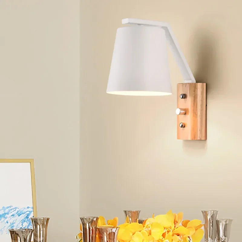 SolidLuxe - Dřevěná konzola s trámem
