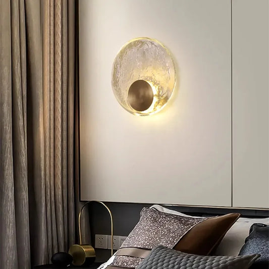 CrystalAura - Elegantní nástěnné svítidlo z kroužkového skla