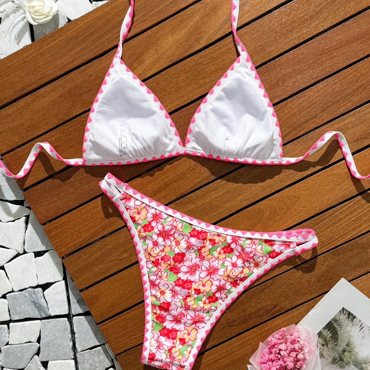 Pociągający i wyrafinowany Bikini