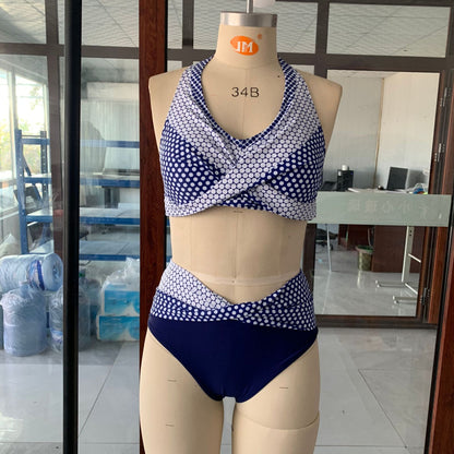 Smukły i nowoczesny Bikini