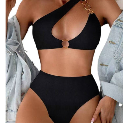Smukły i nowoczesny Bikini