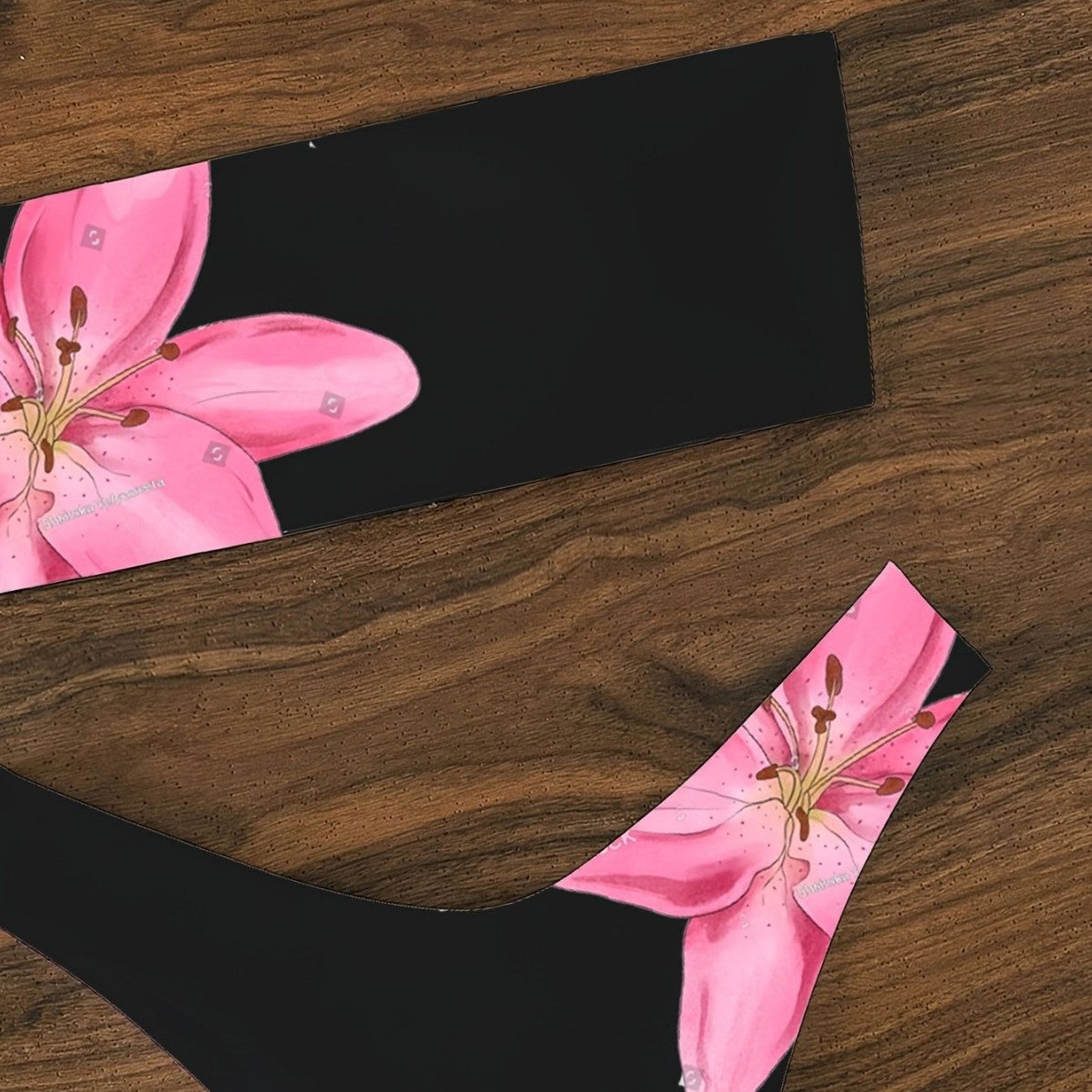 Smukły i nowoczesny Bikini