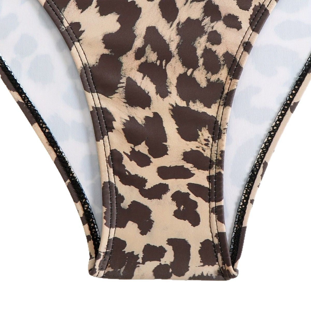 Nowoczesny i minimalistyczny Bikini