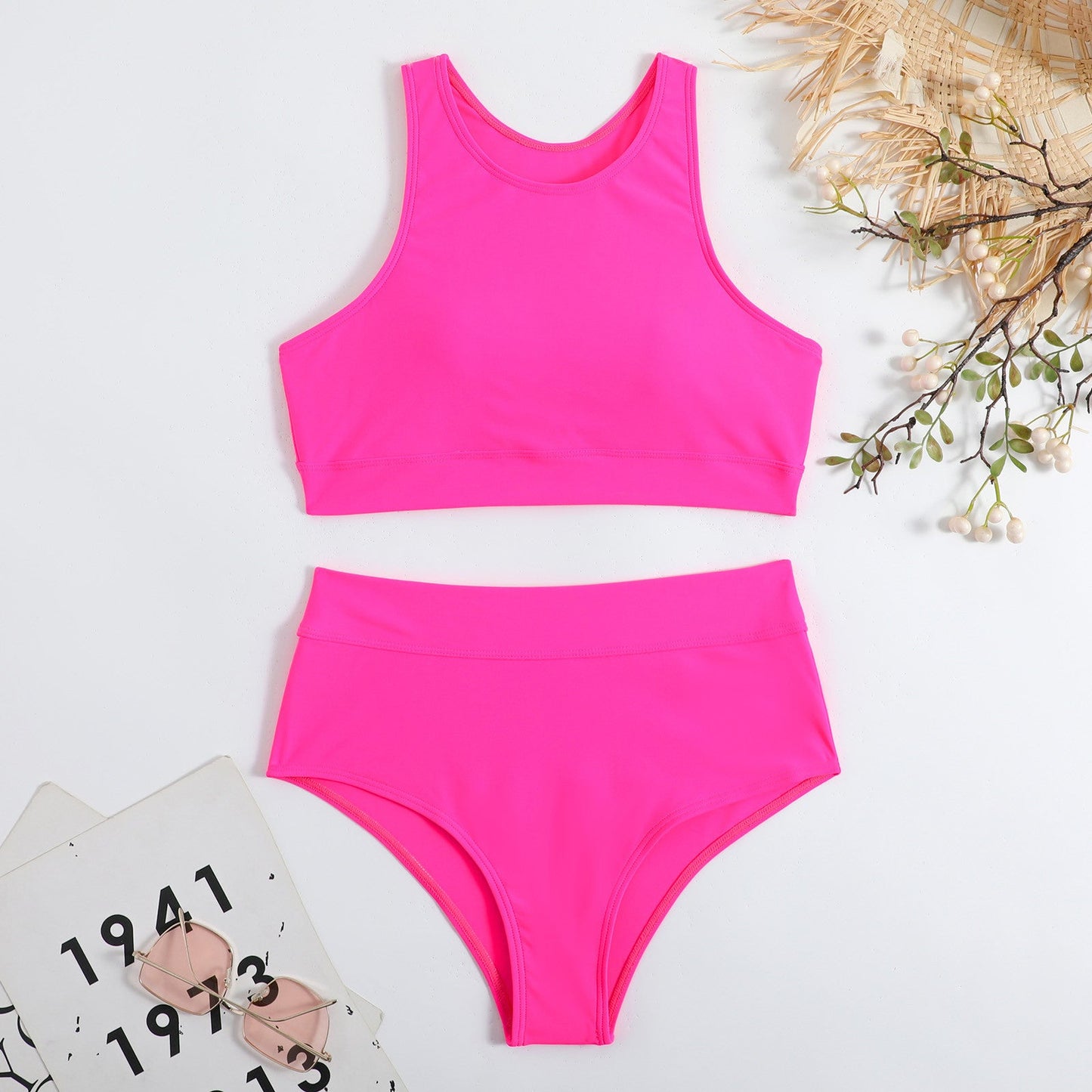 Wypolerowany i figlarny Bikini