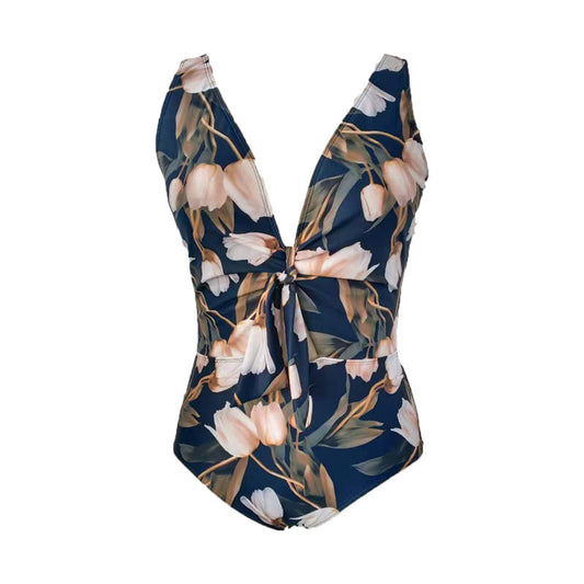 Wypolerowany i figlarny Bikini