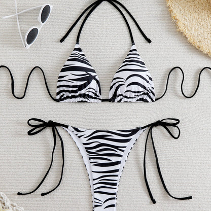 Płynny i fantastyczny Bikini