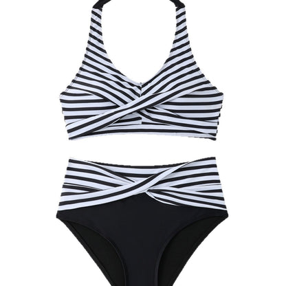 Smukły i nowoczesny Bikini