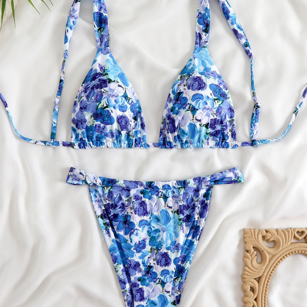 Żywy i wyjątkowy Bikini