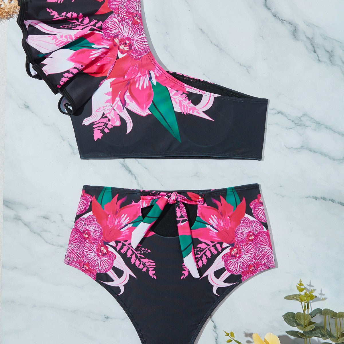 Lekki i uroczy Bikini