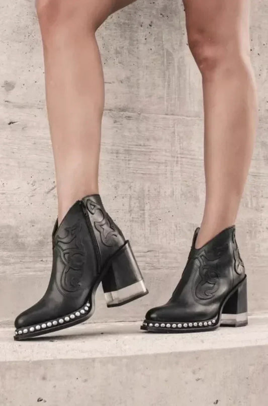 LB | Wspierające i modne buty