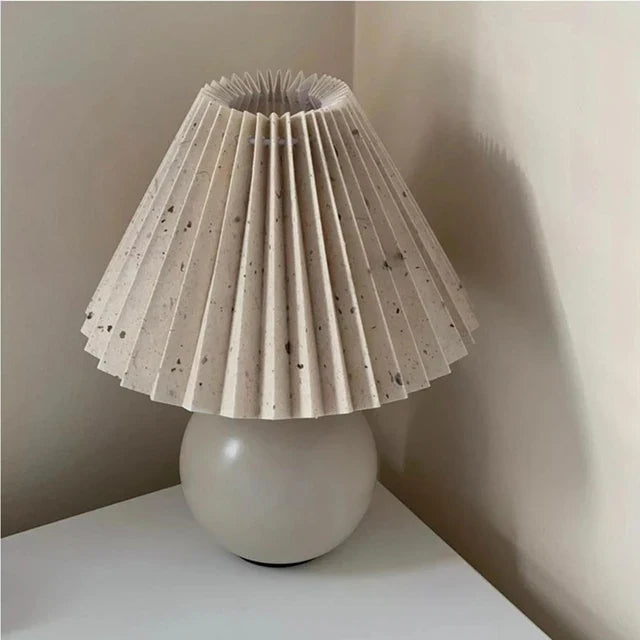 Antique Pleated - Vintage stolní lampa s plisovaným stínidlem