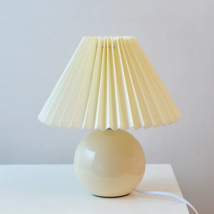 Antique Pleated - Vintage stolní lampa s plisovaným stínidlem