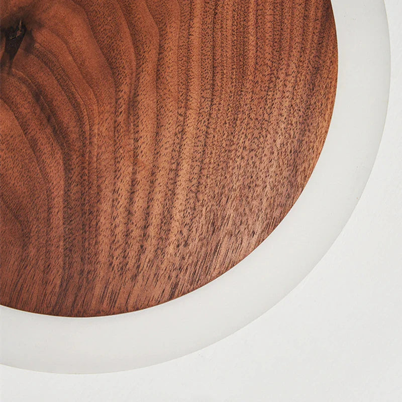 SolidWood - Ořechová lampa Aura