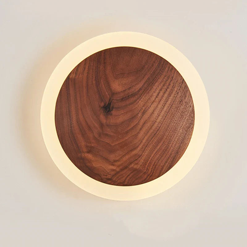 SolidWood - Ořechová lampa Aura