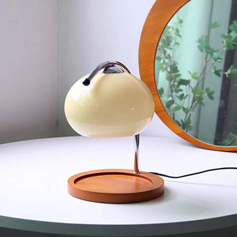 AvantGlimmer - Skleněná stolní lampa Macaron