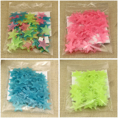 100 kusů 3d hvězd zářících ve tmě samolepek na zeď