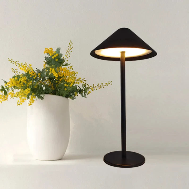 GoLumina - Dobíjecí stolní lampa