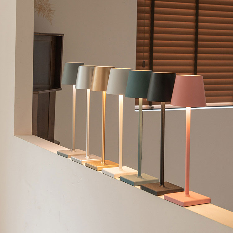 AuraLamp - Minimalistická bezdrátová lampa