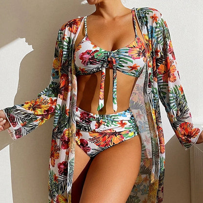AS | Bikini z kwiatowym nadrukiem i nakładką